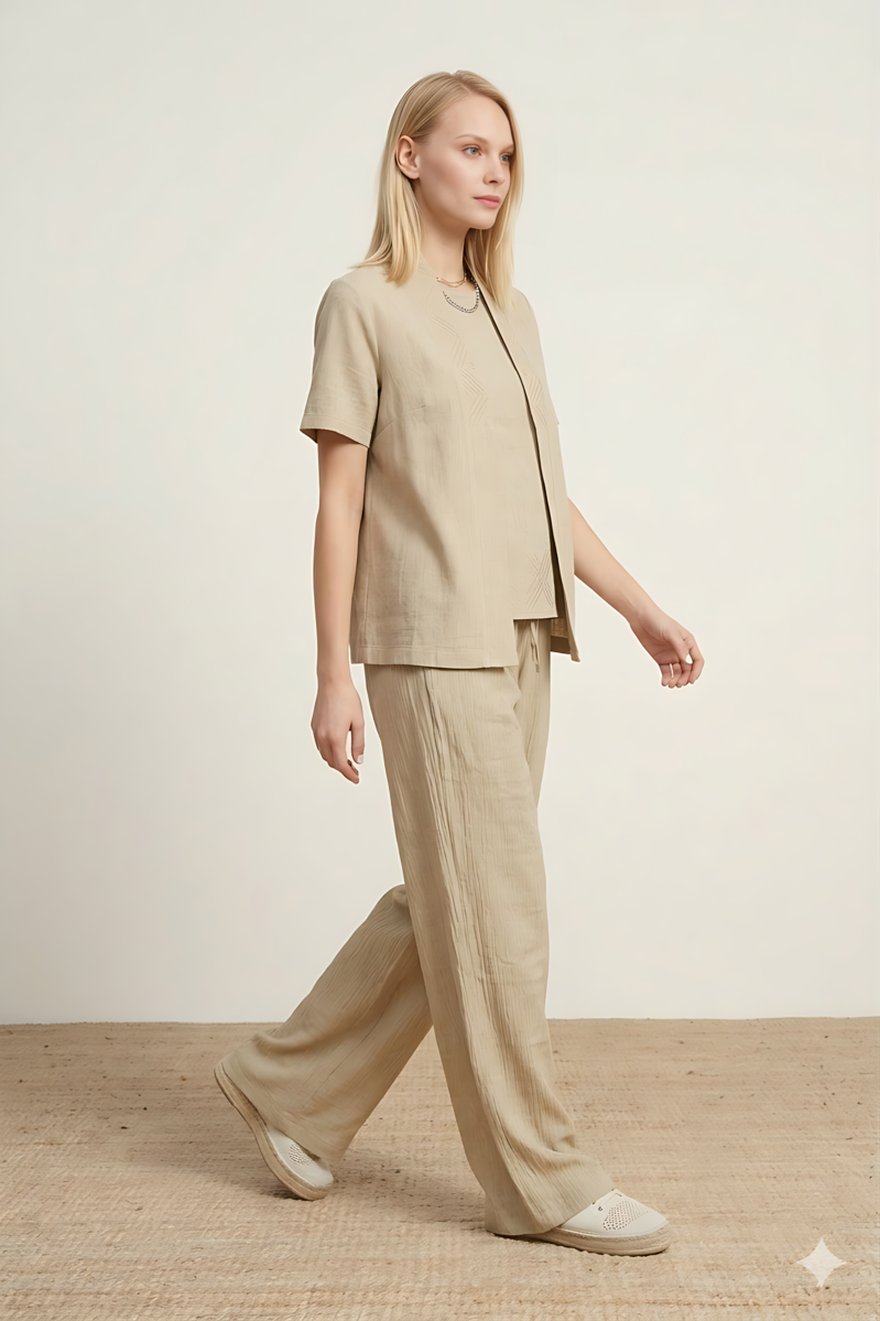 PANTALÓN ANCHO CON CORDÓN COLOR BEIGE